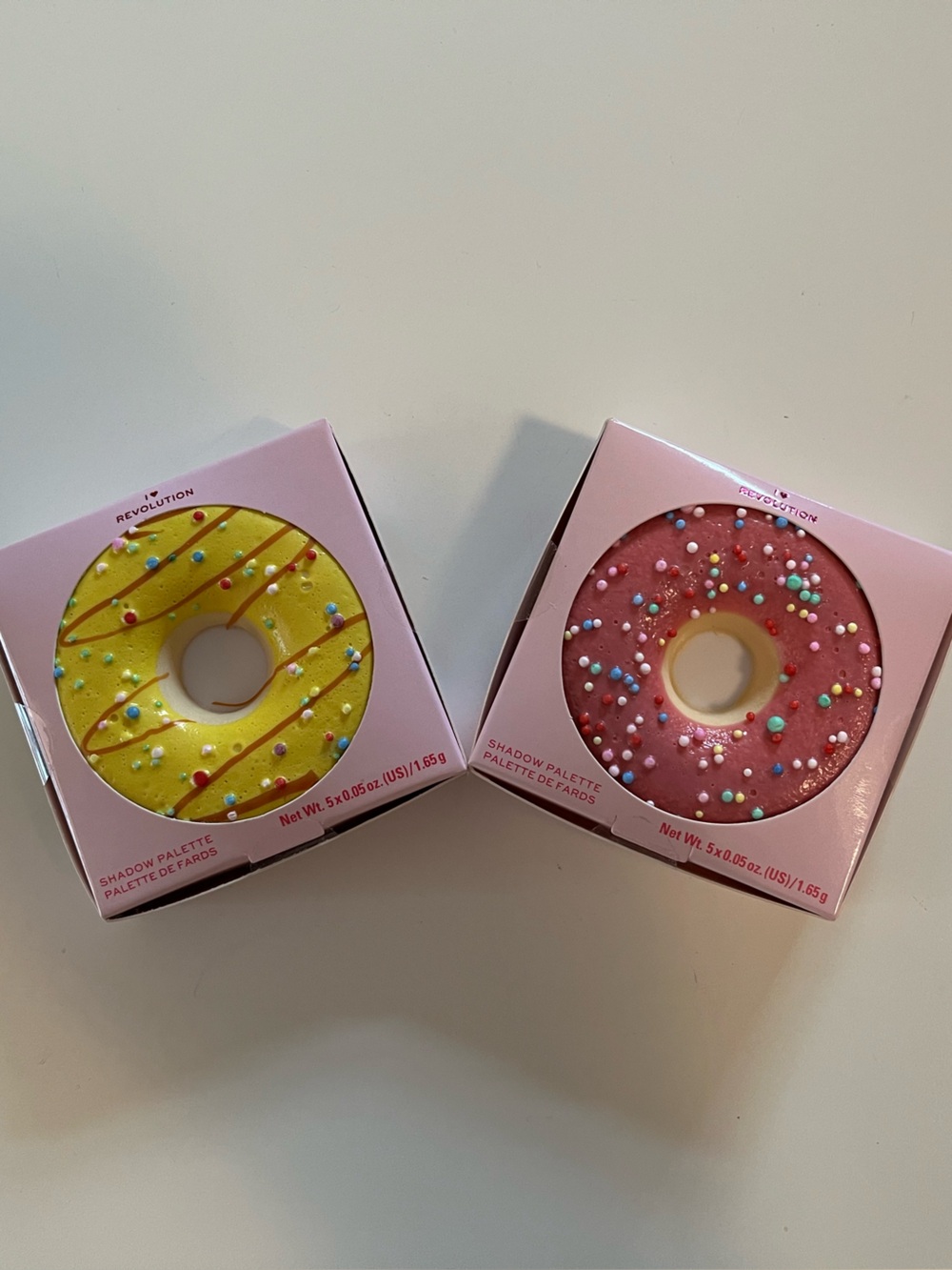 I Heart Revolution Donut Eyeshadow Palette Maple Glazed & Raspberry Icing